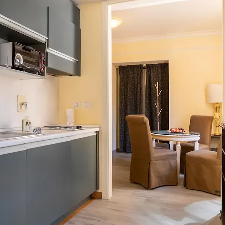Ur-nest D'azeglio Lägenhet