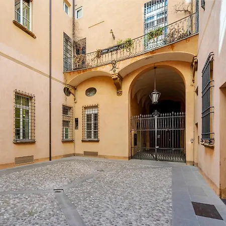 Ur-nest D'azeglio Апартаменты